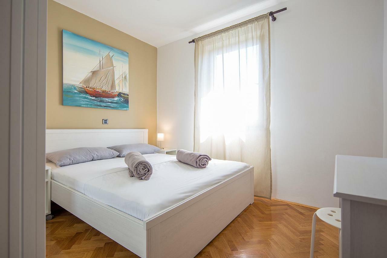 Apartments Bo Malinska Luaran gambar